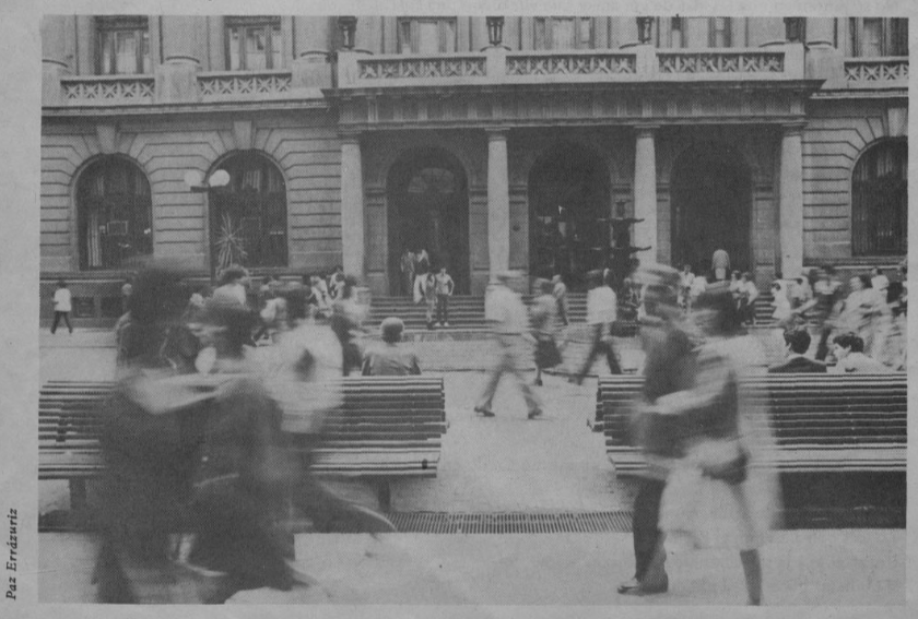 Yrarrázaval, 1977 (confined faces, bodies on the run)